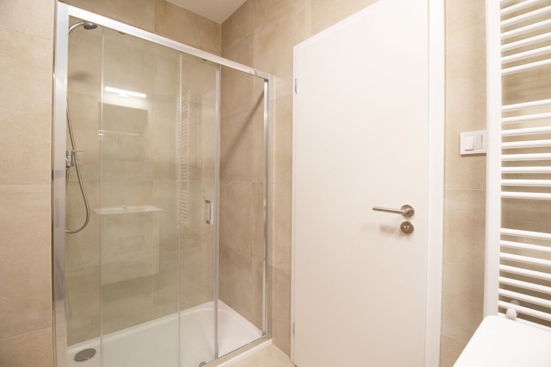 Prenájom bytu 1-izbový 37 m², Gerstelova, Praha, Praha Prenájom bytu 1-izbový 37 m², Gerstelova, Praha, Praha