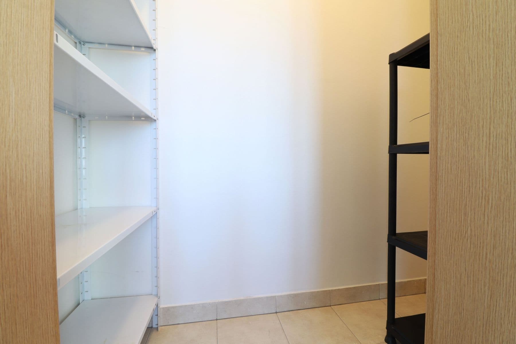 Prenájom bytu 3-izbový 82 m², V dolině, Praha, Praha Prenájom bytu 3-izbový 82 m², V dolině, Praha, Praha
