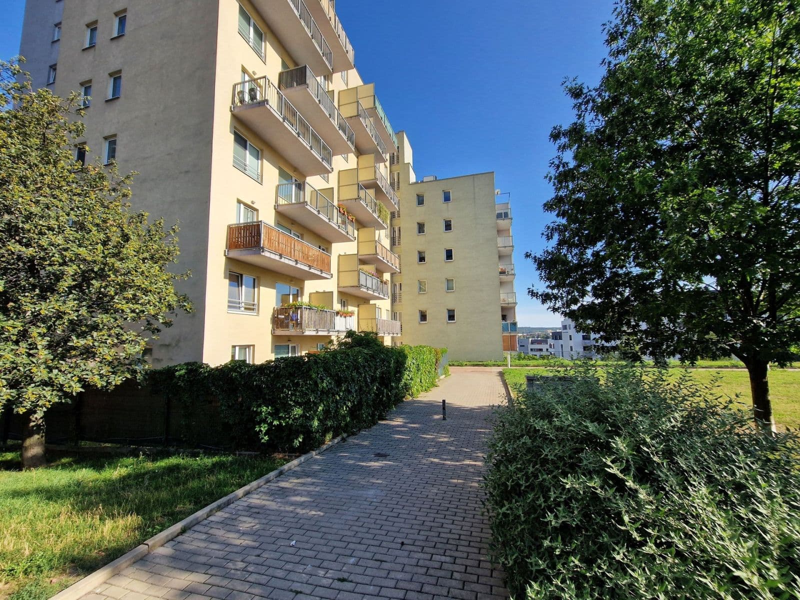 Prenájom bytu 3-izbový 82 m², V dolině, Praha, Praha Prenájom bytu 3-izbový 82 m², V dolině, Praha, Praha