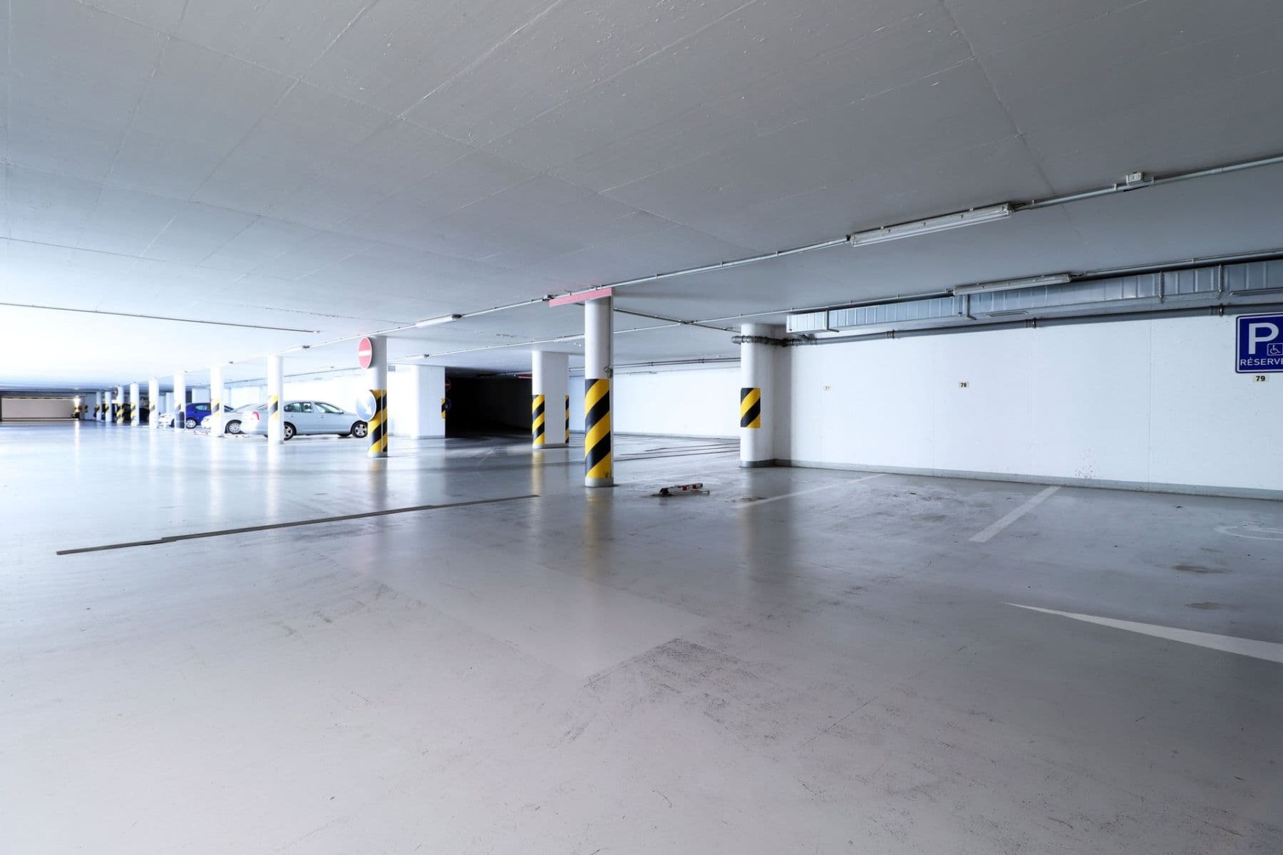 Prenájom bytu 3-izbový 82 m², V dolině, Praha, Praha Prenájom bytu 3-izbový 82 m², V dolině, Praha, Praha