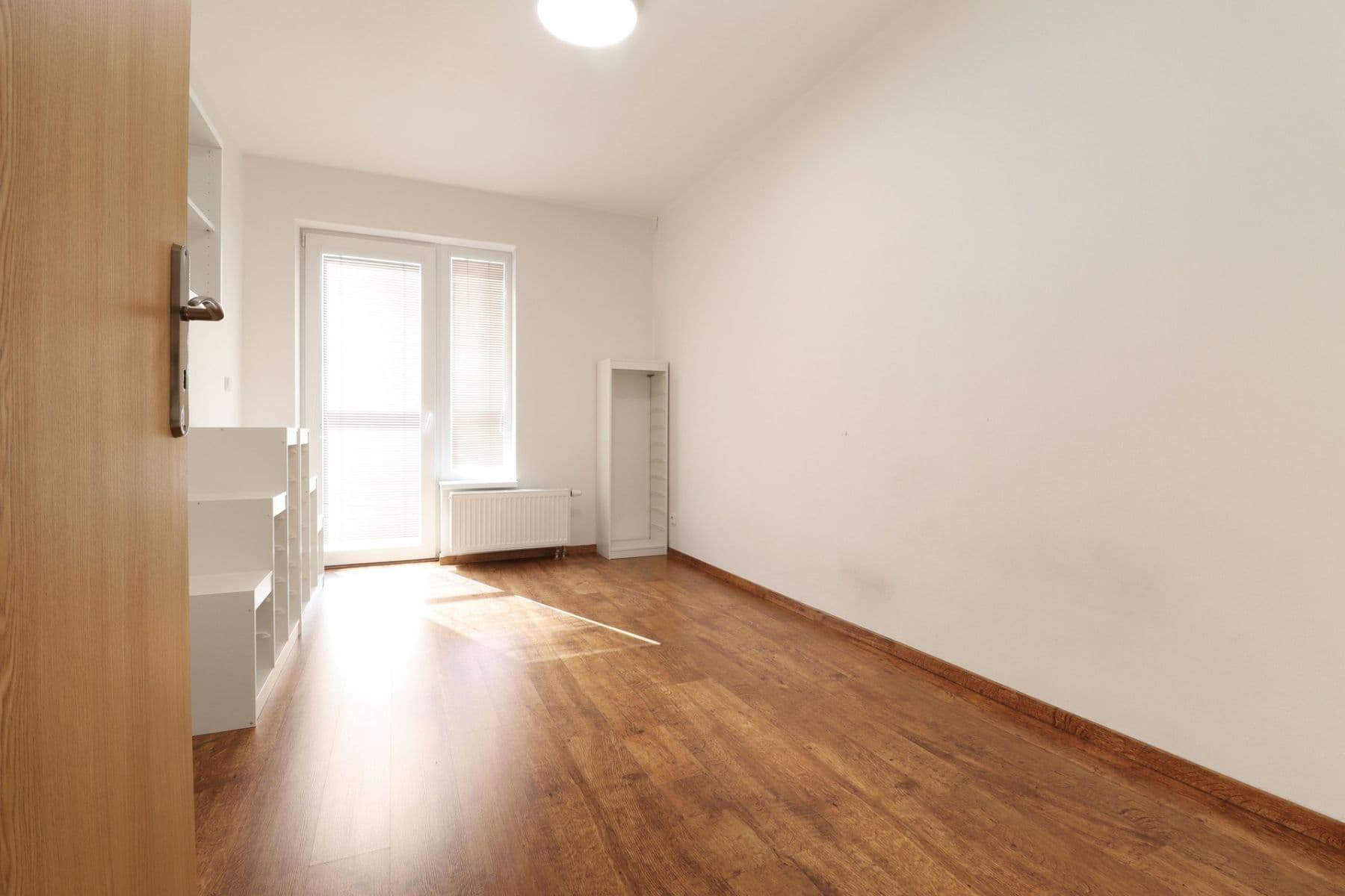 Prenájom bytu 3-izbový 82 m², V dolině, Praha, Praha Prenájom bytu 3-izbový 82 m², V dolině, Praha, Praha