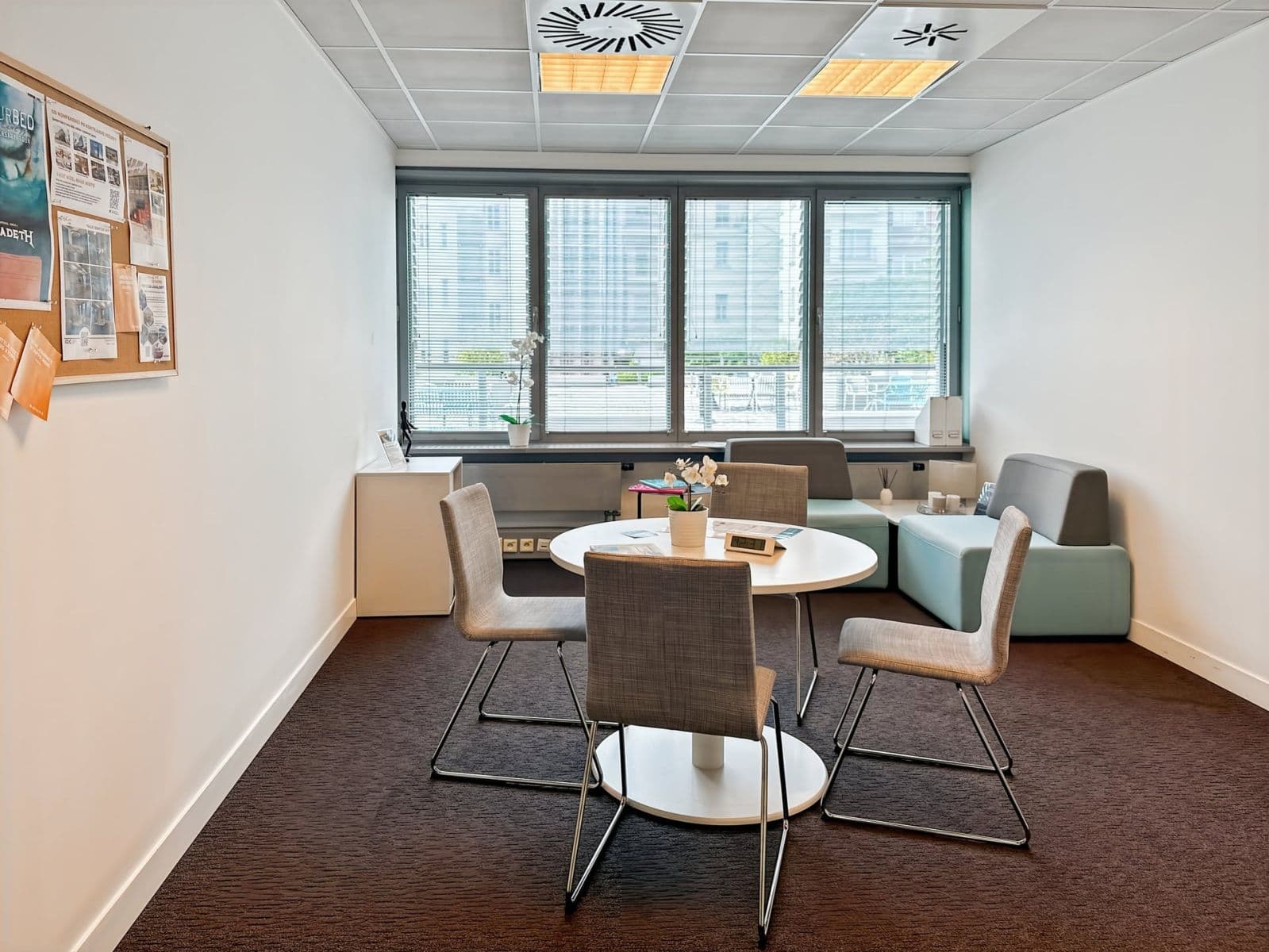 Prenájom kancelárie 25 m², Nádražní, Praha, Praha Prenájom kancelárie 25 m², Nádražní, Praha, Praha