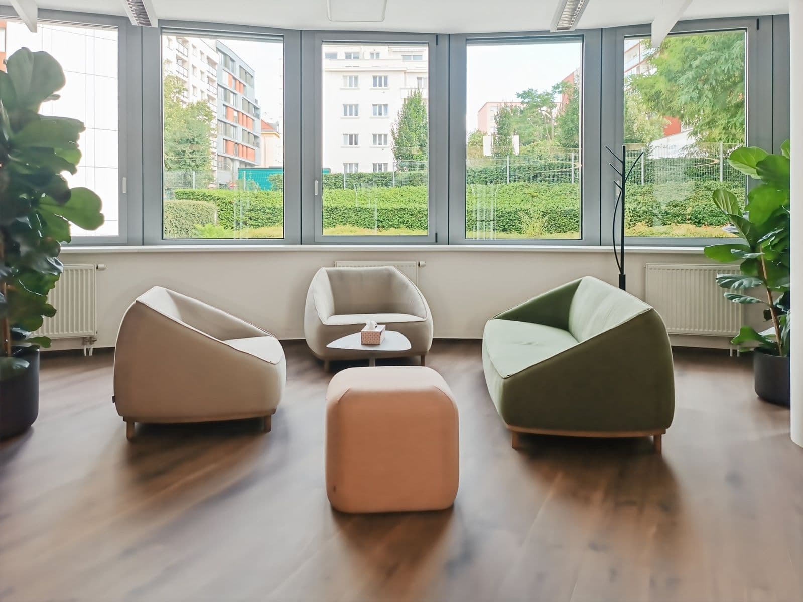 Prenájom kancelárie 50 m², Lomnického, Praha, Praha Prenájom kancelárie 50 m², Lomnického, Praha, Praha