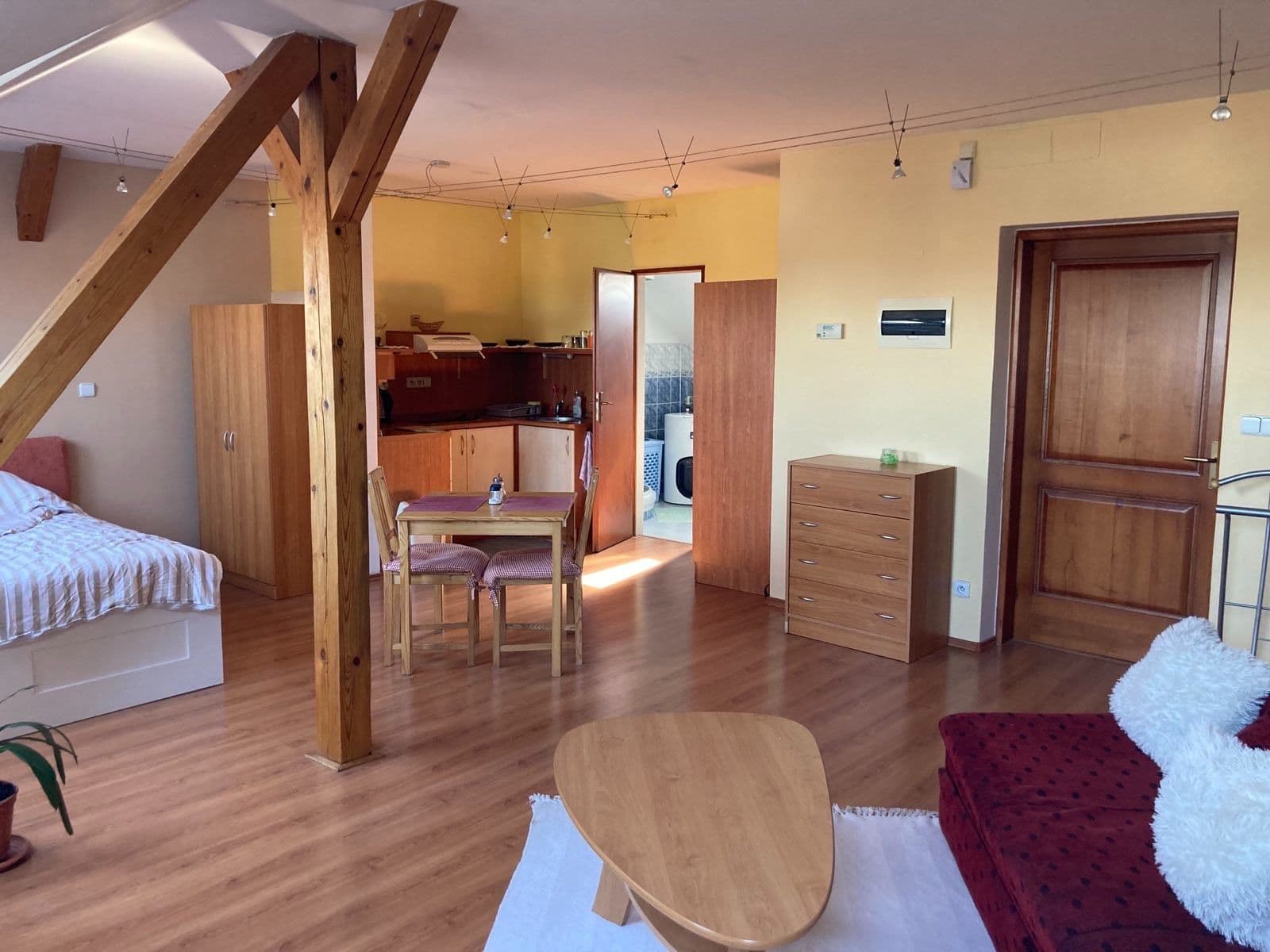 Prenájom bytu 1-izbový 55 m², Zolova, Olomouc, Olomoucký kraj Prenájom bytu 1-izbový 55 m², Zolova, Olomouc, Olomoucký kraj