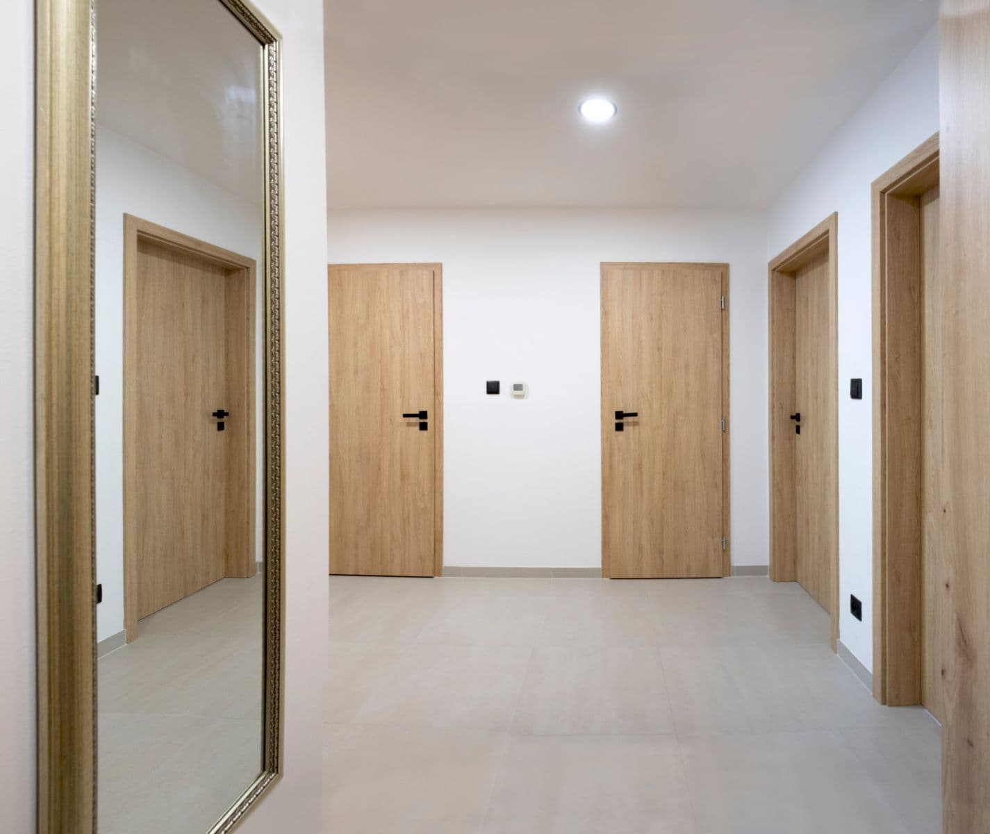 Predaj bytu 4-izbový 76 m², Ke Kříži, Praha, Praha Predaj bytu 4-izbový 76 m², Ke Kříži, Praha, Praha