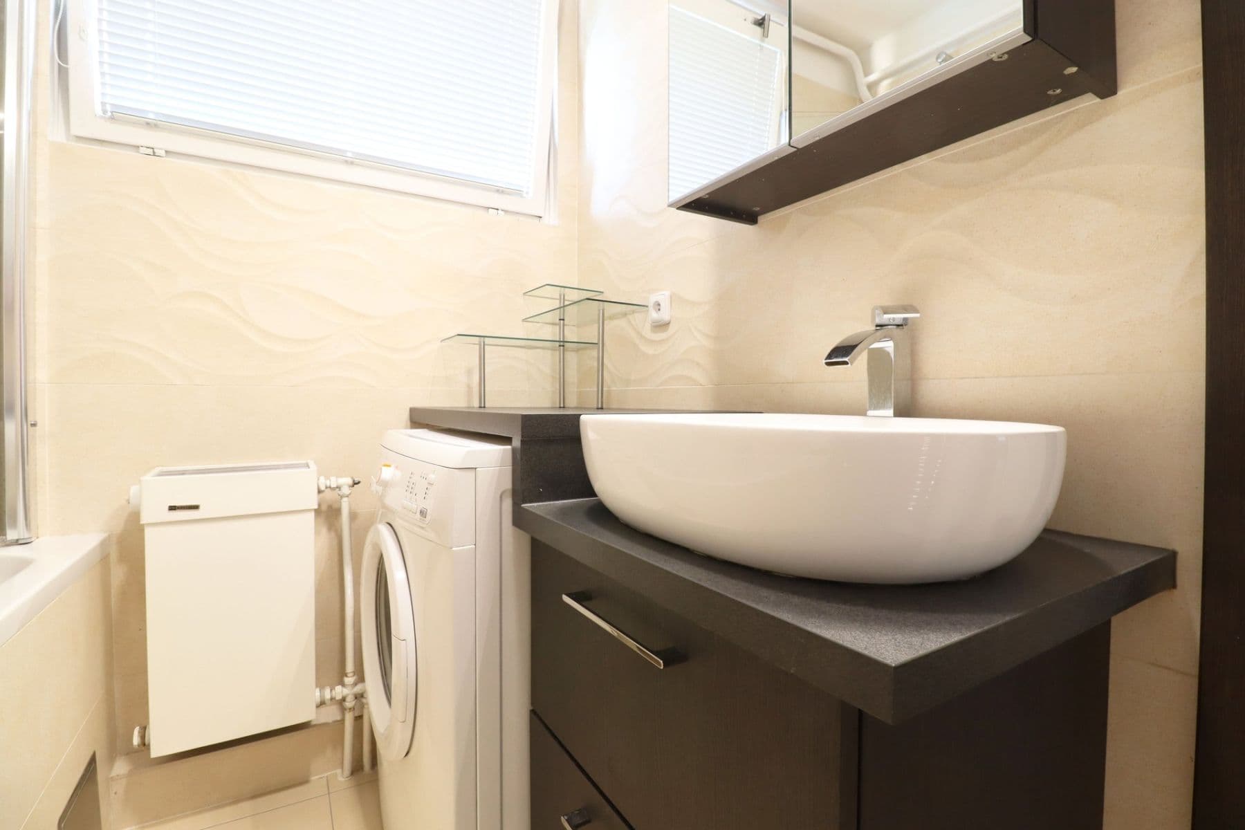 Prenájom bytu 2-izbový 47 m², U první baterie, Praha, Praha Prenájom bytu 2-izbový 47 m², U první baterie, Praha, Praha