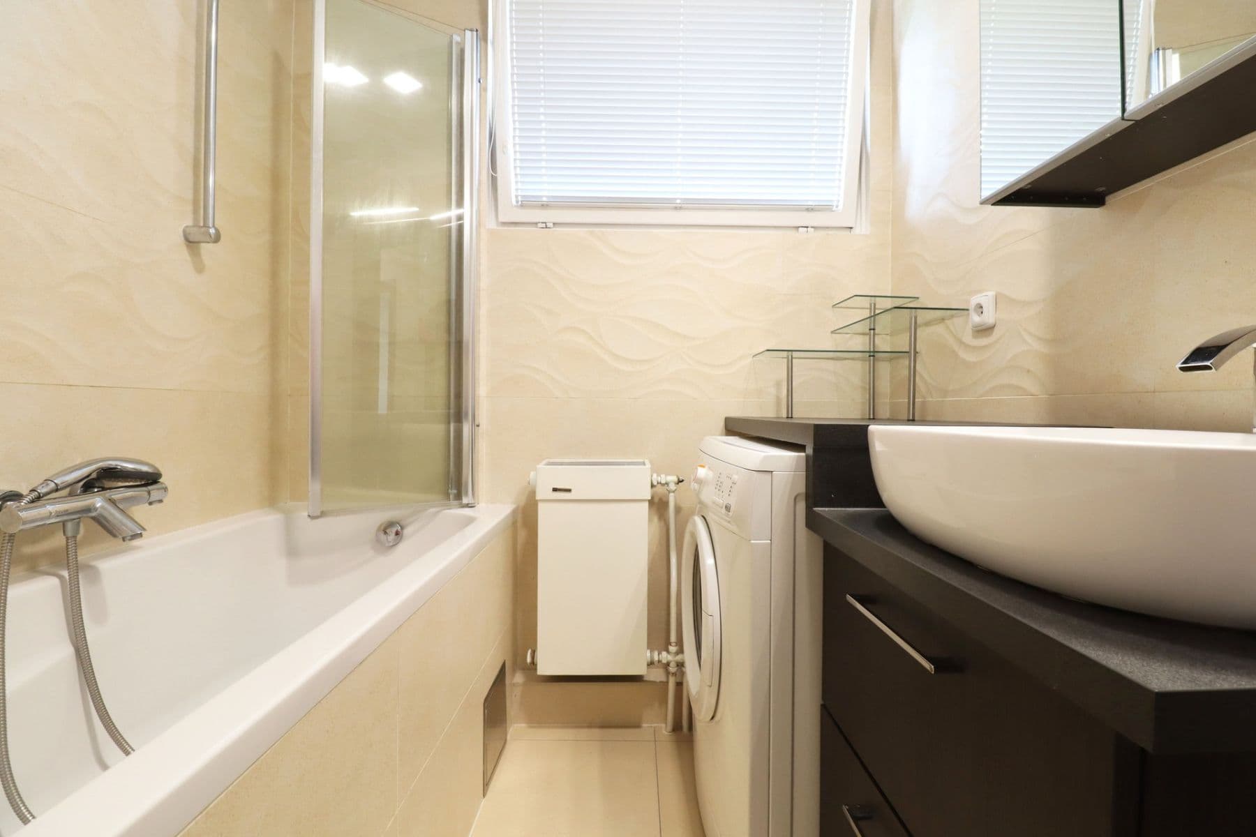 Prenájom bytu 2-izbový 47 m², U první baterie, Praha, Praha Prenájom bytu 2-izbový 47 m², U první baterie, Praha, Praha