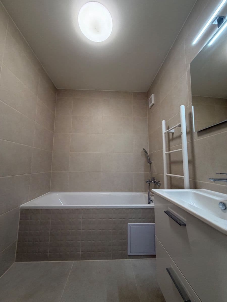 Prenájom bytu 3-izbový 62 m², V Průčelí, Praha, Praha Prenájom bytu 3-izbový 62 m², V Průčelí, Praha, Praha