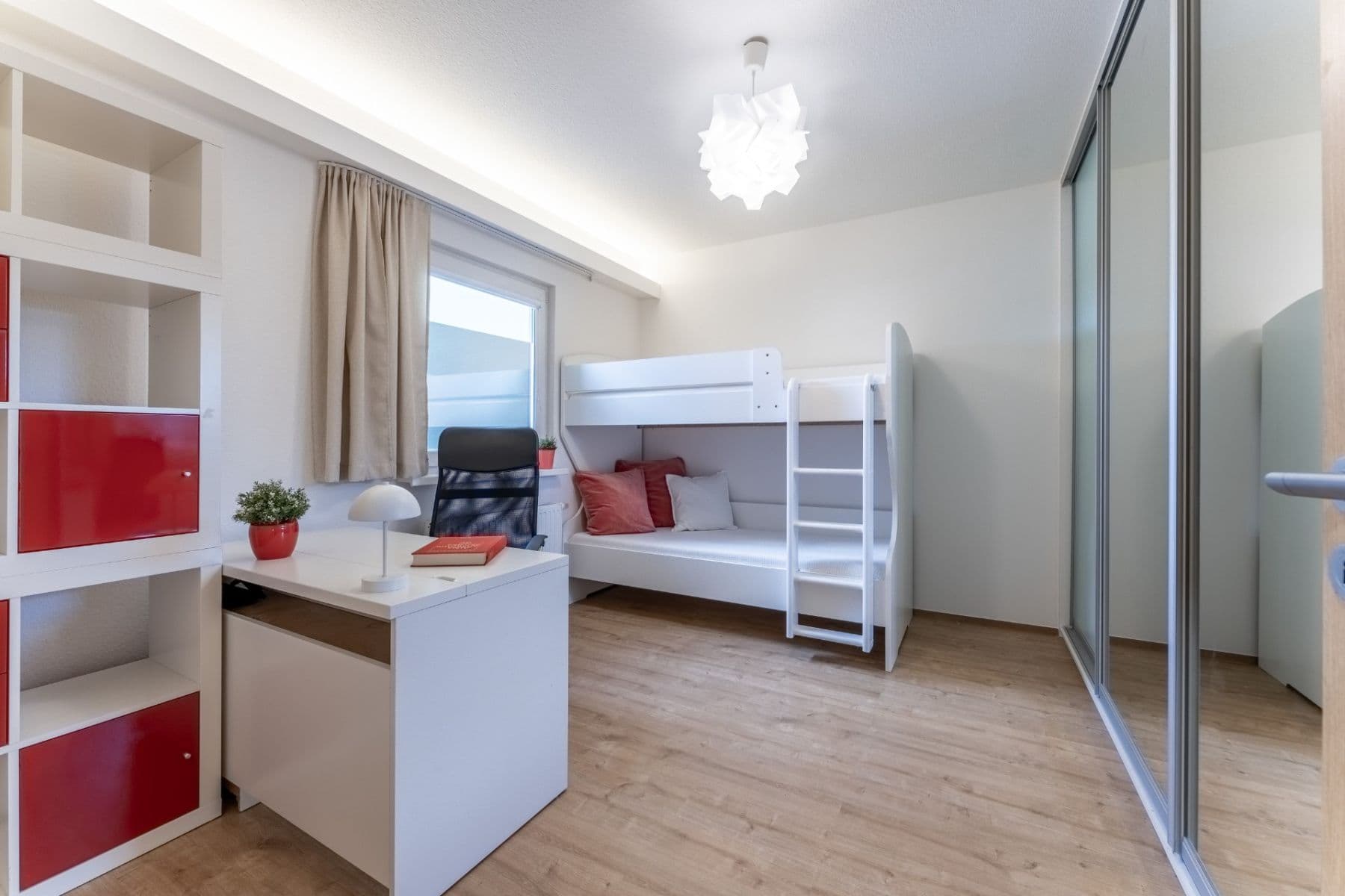Predaj bytu 3-izbový 76 m², U Dráhy, Chýně, Středočeský kraj Predaj bytu 3-izbový 76 m², U Dráhy, Chýně, Středočeský kraj