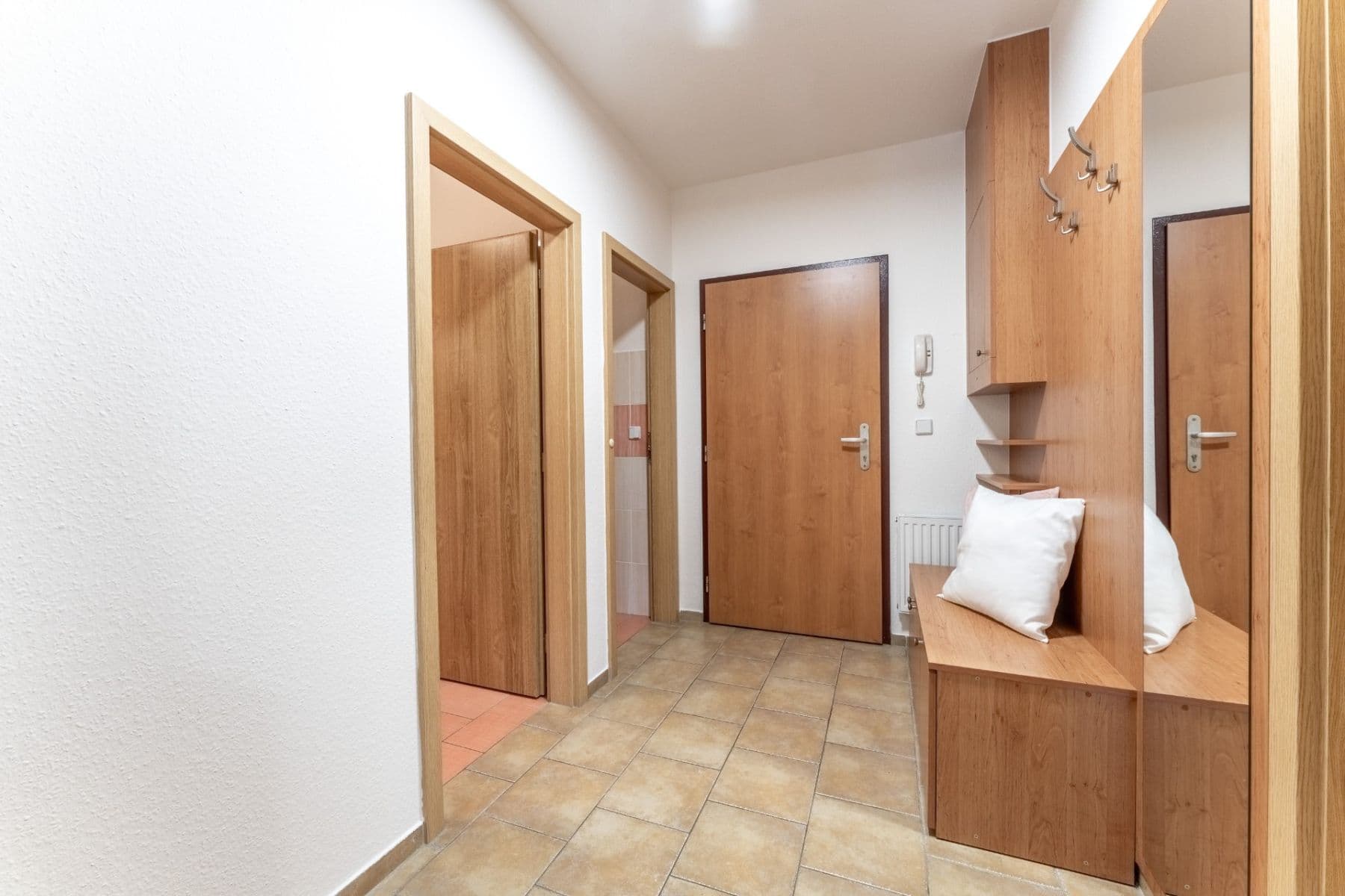 Predaj bytu 3-izbový 76 m², U Dráhy, Chýně, Středočeský kraj Predaj bytu 3-izbový 76 m², U Dráhy, Chýně, Středočeský kraj