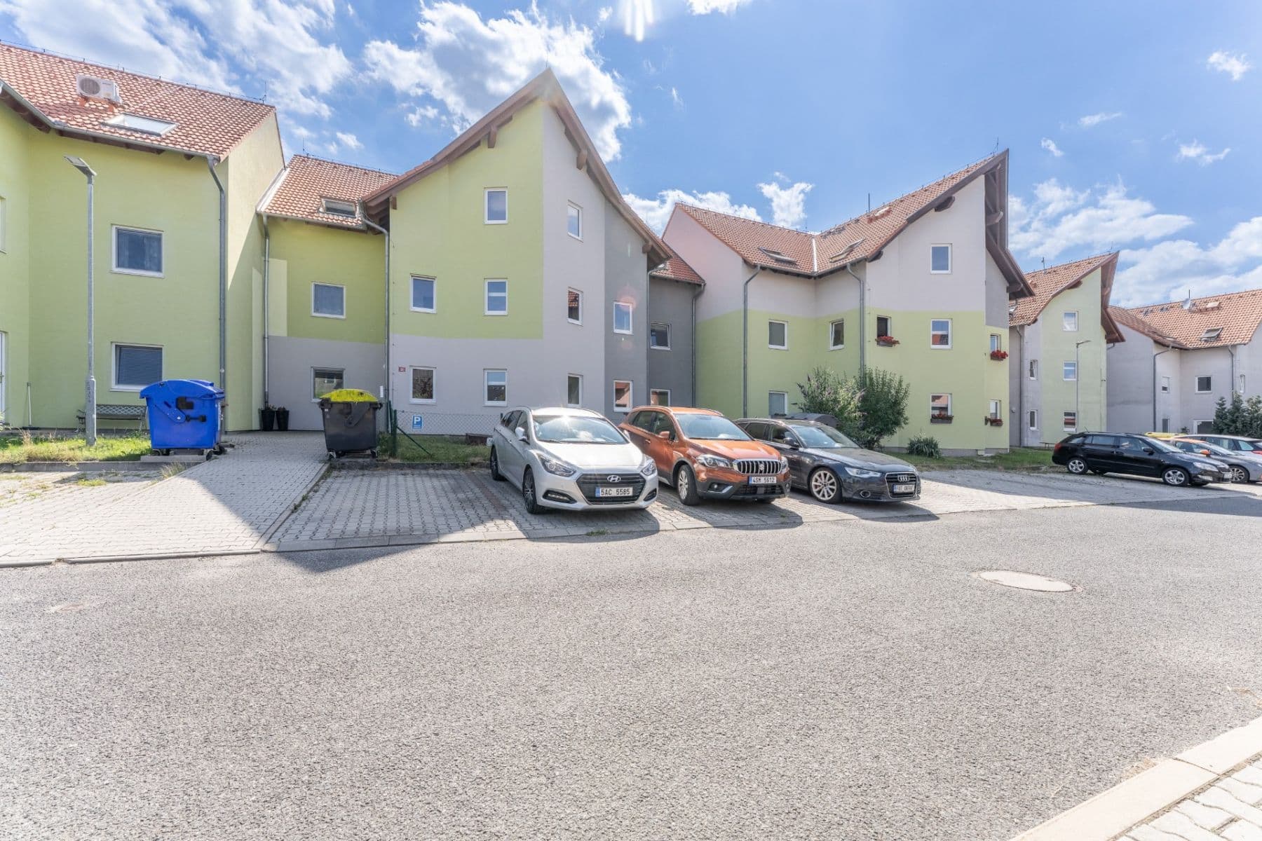 Predaj bytu 3-izbový 76 m², U Dráhy, Chýně, Středočeský kraj Predaj bytu 3-izbový 76 m², U Dráhy, Chýně, Středočeský kraj
