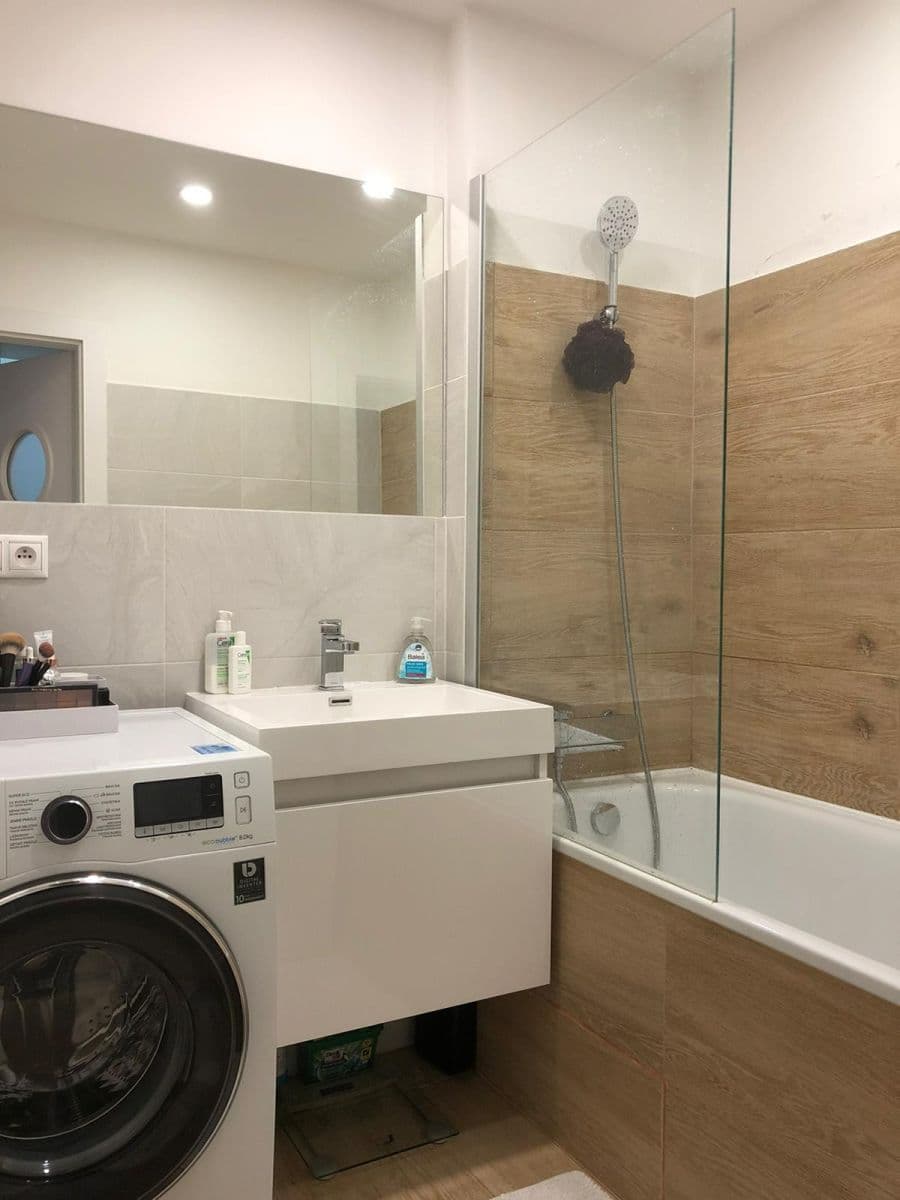 Prenájom bytu 2-izbový 72 m², Blumentálska, Bratislava - mestská časť Staré Mesto, Bratislavský kraj Prenájom bytu 2-izbový 72 m², Blumentálska, Bratislava - mestská časť Staré Mesto, Bratislavský kraj