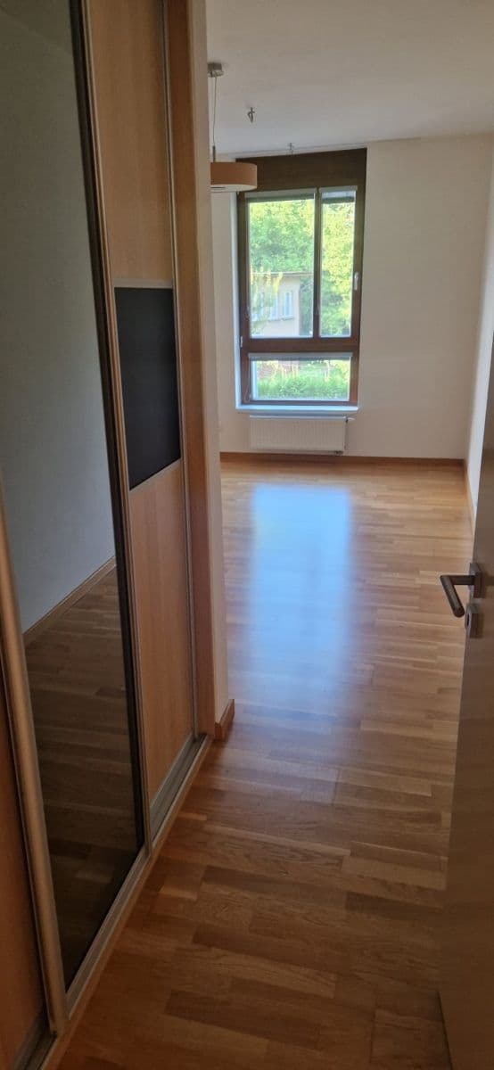 Prenájom bytu 3-izbový 83 m², Pod Lysinami, Praha, Praha Prenájom bytu 3-izbový 83 m², Pod Lysinami, Praha, Praha