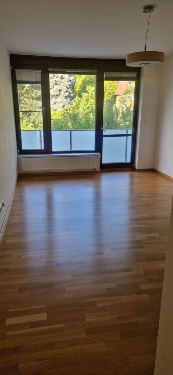 Prenájom bytu 3-izbový 83 m², Pod Lysinami, Praha, Praha Prenájom bytu 3-izbový 83 m², Pod Lysinami, Praha, Praha