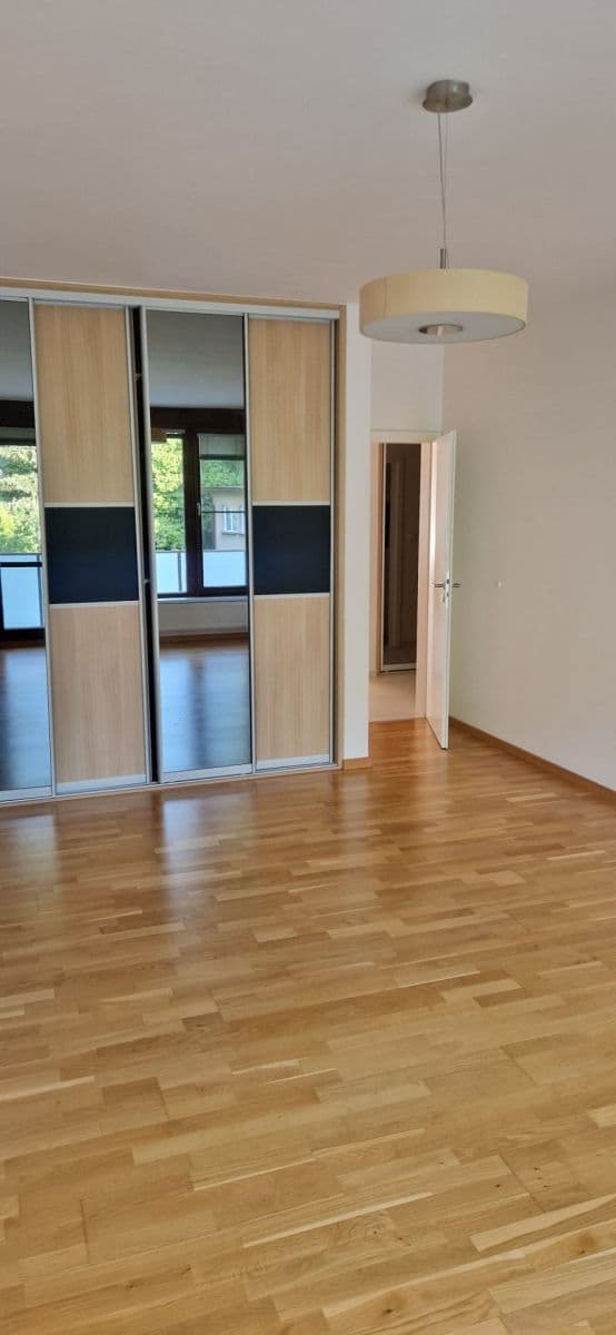 Prenájom bytu 3-izbový 83 m², Pod Lysinami, Praha, Praha Prenájom bytu 3-izbový 83 m², Pod Lysinami, Praha, Praha