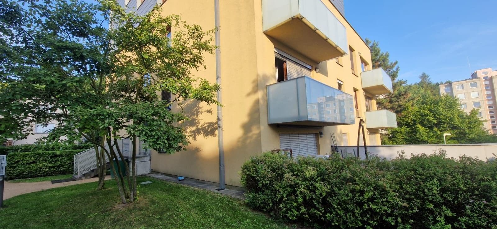 Prenájom bytu 3-izbový 83 m², Pod Lysinami, Praha, Praha Prenájom bytu 3-izbový 83 m², Pod Lysinami, Praha, Praha