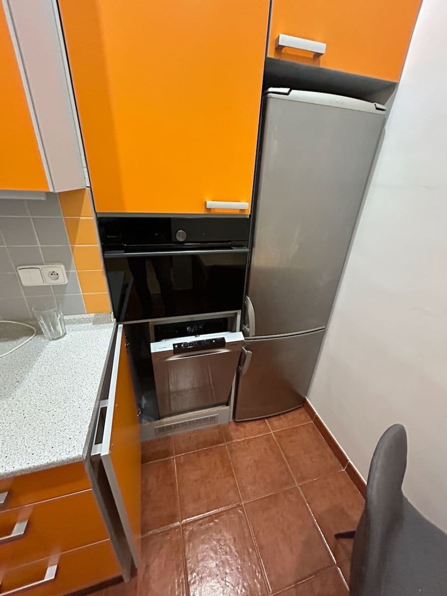 Prenájom bytu 2-izbový 38 m², Jilemnického, Praha, Praha Prenájom bytu 2-izbový 38 m², Jilemnického, Praha, Praha