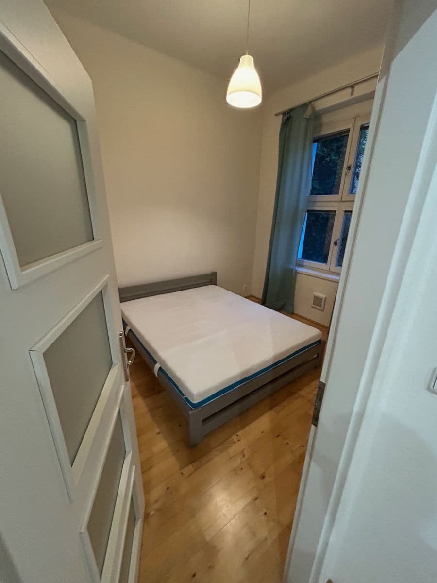 Prenájom bytu 2-izbový 38 m², Jilemnického, Praha, Praha Prenájom bytu 2-izbový 38 m², Jilemnického, Praha, Praha