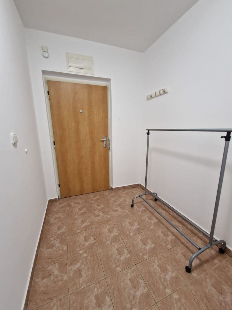 Prenájom bytu 2-izbový 65 m², Sečská, Praha, Praha Prenájom bytu 2-izbový 65 m², Sečská, Praha, Praha