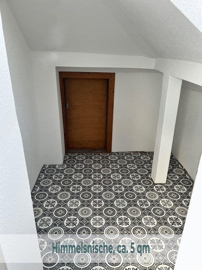Prenájom bytu 7-izbový 175 m², Wiesbaden, Hesensko Prenájom bytu 7-izbový 175 m², Wiesbaden, Hesensko