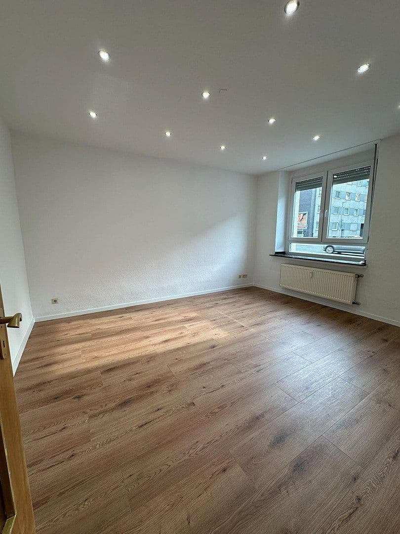 Prenájom bytu 2-izbový 58 m², Gladbecker Straße 300, Essen, Severné Porýnie - Westfálsko Prenájom bytu 2-izbový 58 m², Gladbecker Straße 300, Essen, Severné Porýnie - Westfálsko