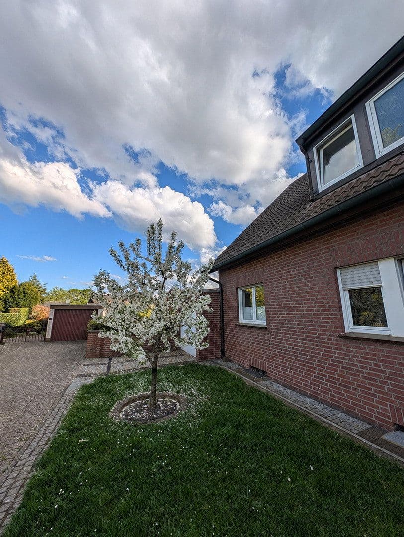 Predaj domu 170 m², pozemok 416 m², Goethestr. 6, Schwalmtal, Severné Porýnie - Westfálsko Predaj domu 170 m², pozemok 416 m², Goethestr. 6, Schwalmtal, Severné Porýnie - Westfálsko