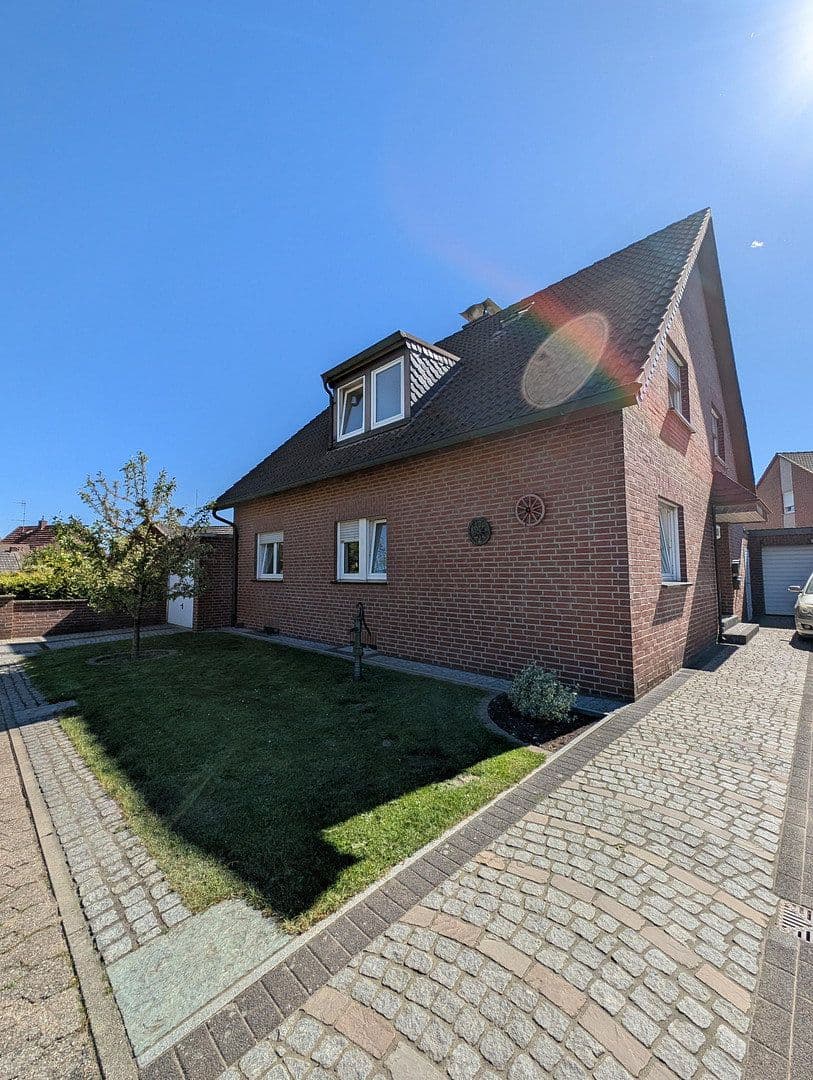 Predaj domu 170 m², pozemok 416 m², Goethestr. 6, Schwalmtal, Severné Porýnie - Westfálsko Predaj domu 170 m², pozemok 416 m², Goethestr. 6, Schwalmtal, Severné Porýnie - Westfálsko
