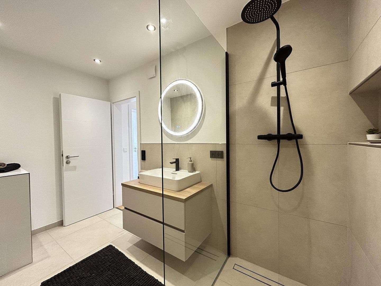 Predaj bytu 3-izbový 96 m², Würzburg, Bavorsko Predaj bytu 3-izbový 96 m², Würzburg, Bavorsko