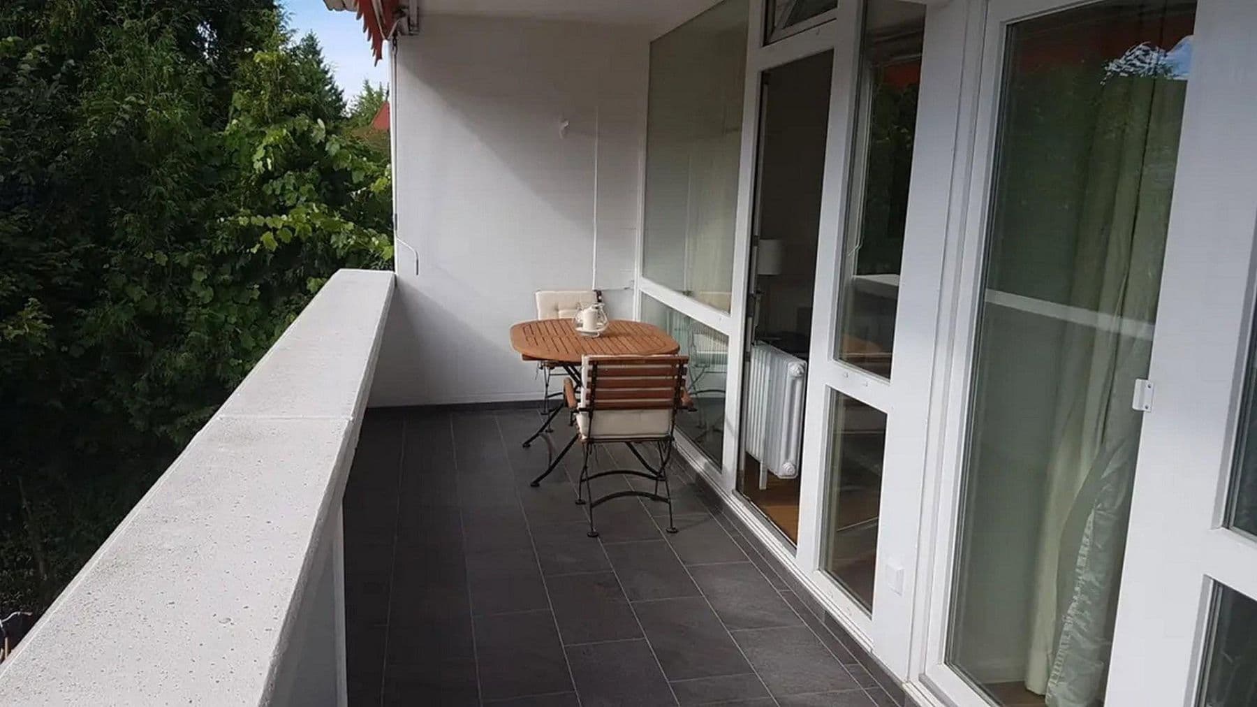 Prenájom bytu 2-izbový 70 m², München, Bavorsko Prenájom bytu 2-izbový 70 m², München, Bavorsko