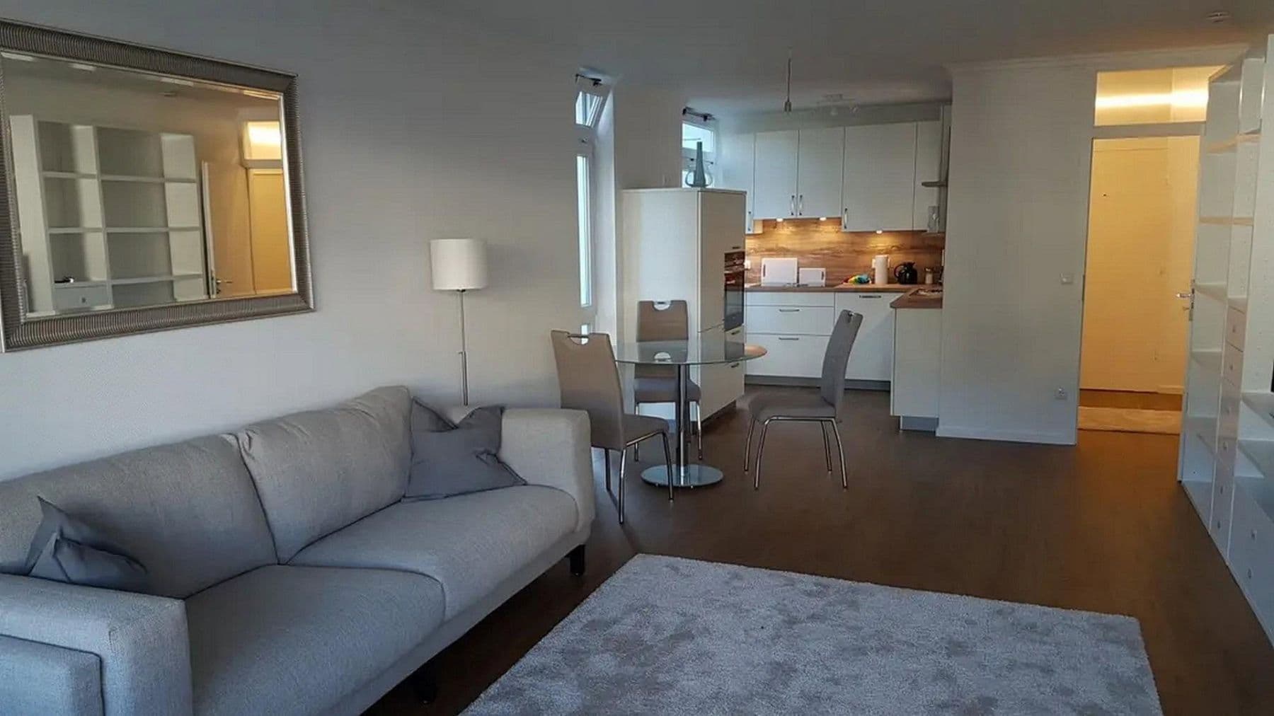 Prenájom bytu 2-izbový 70 m², München, Bavorsko Prenájom bytu 2-izbový 70 m², München, Bavorsko