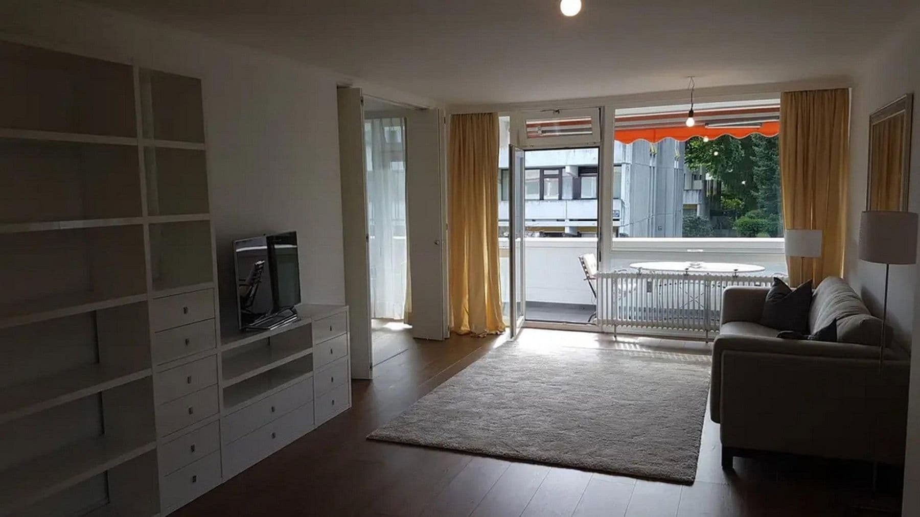 Prenájom bytu 2-izbový 70 m², München, Bavorsko Prenájom bytu 2-izbový 70 m², München, Bavorsko
