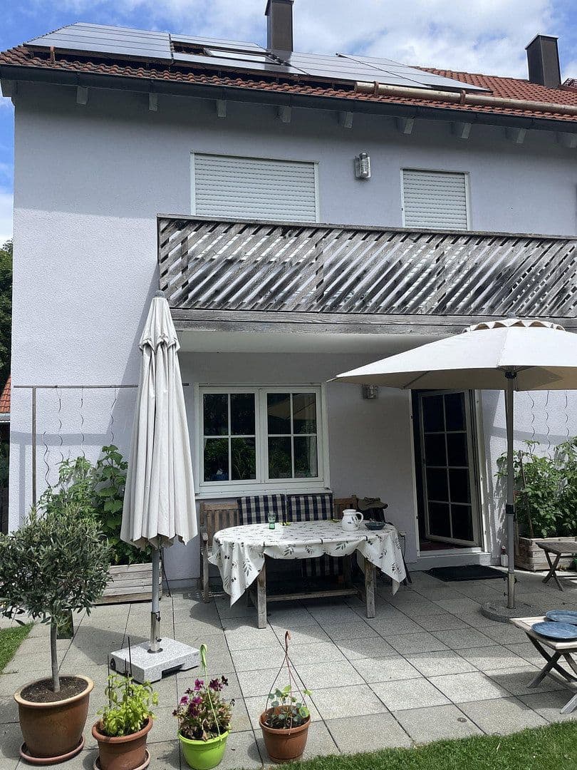 Predaj domu 169 m², pozemok 315 m², Nikolaus-Döllel-Str. 2, Erding, Bavorsko Predaj domu 169 m², pozemok 315 m², Nikolaus-Döllel-Str. 2, Erding, Bavorsko