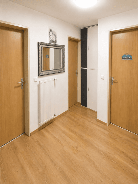 Prenájom bytu 4-izbový 75 m², Burglengenfeld, Bavorsko Prenájom bytu 4-izbový 75 m², Burglengenfeld, Bavorsko