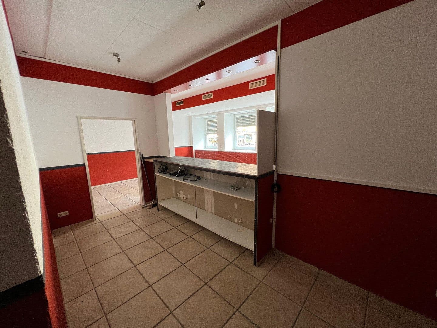 Prenájom nebytového priestoru 200 m², Gibitzenhofstraße 82, Nürnberg, Bavorsko Prenájom nebytového priestoru 200 m², Gibitzenhofstraße 82, Nürnberg, Bavorsko