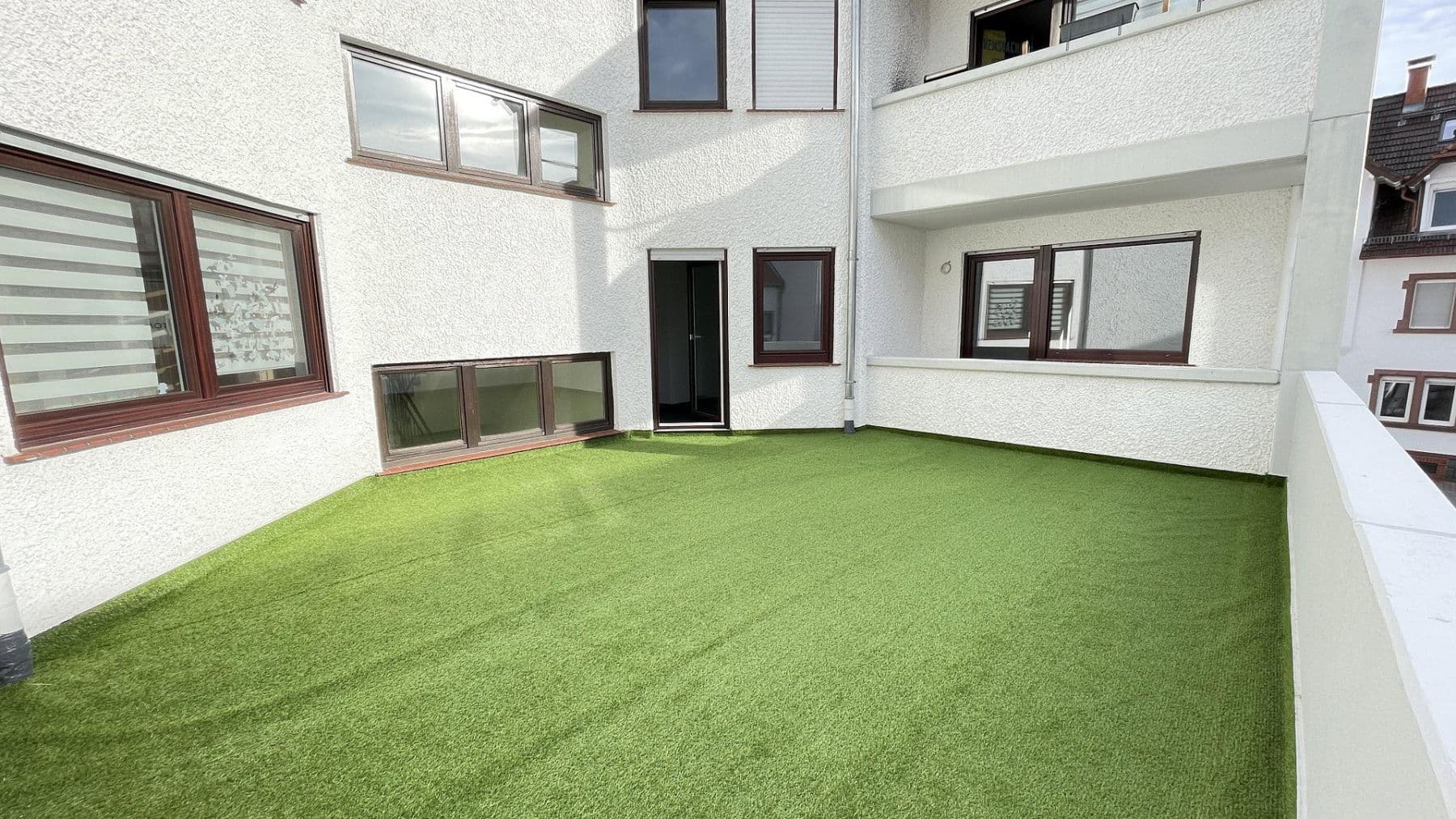 Prenájom bytu 5-izbový 133 m², Hemsbach, Bádensko-Wurttembersko Prenájom bytu 5-izbový 133 m², Hemsbach, Bádensko-Wurttembersko