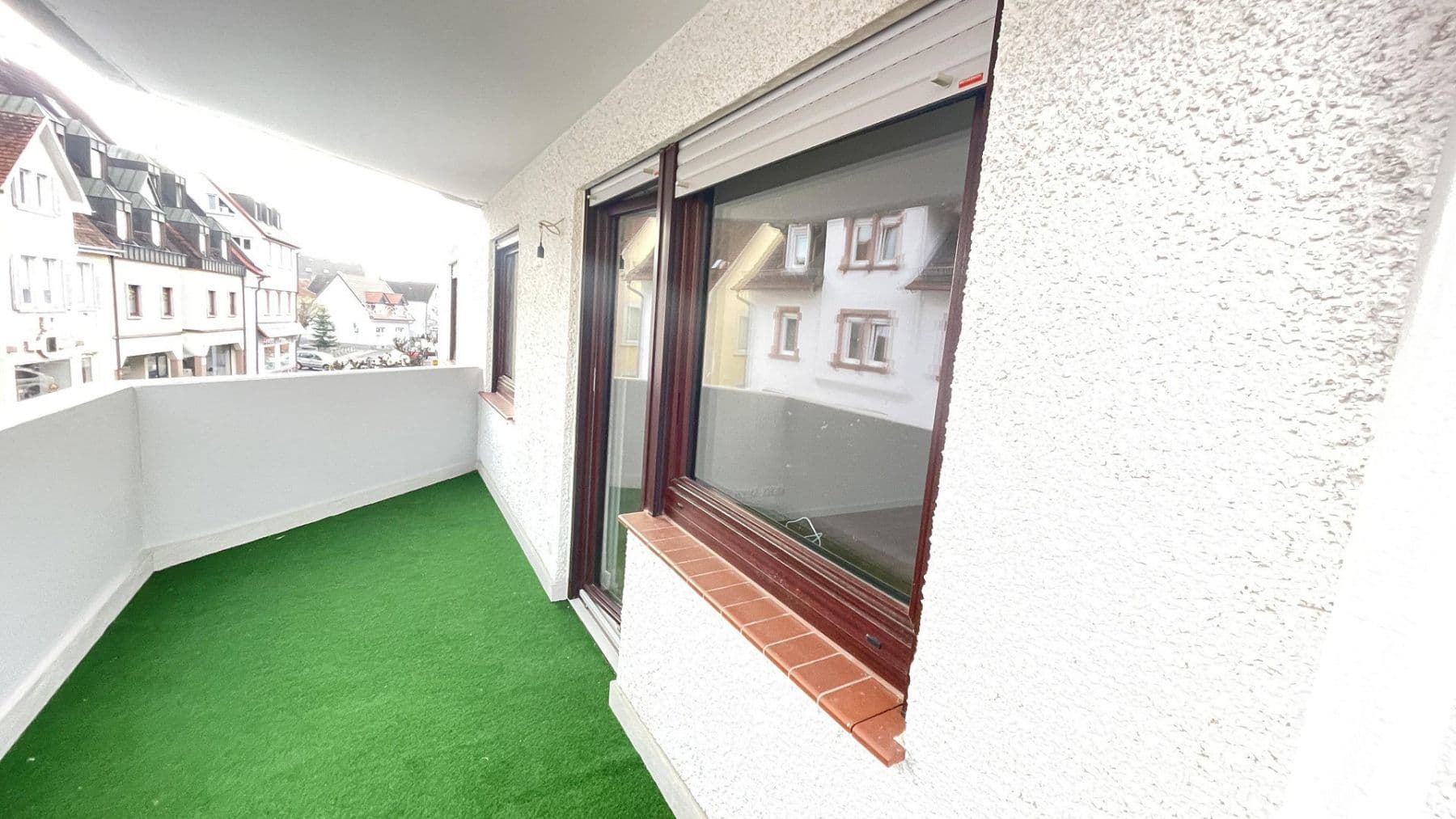 Prenájom bytu 5-izbový 133 m², Hemsbach, Bádensko-Wurttembersko Prenájom bytu 5-izbový 133 m², Hemsbach, Bádensko-Wurttembersko