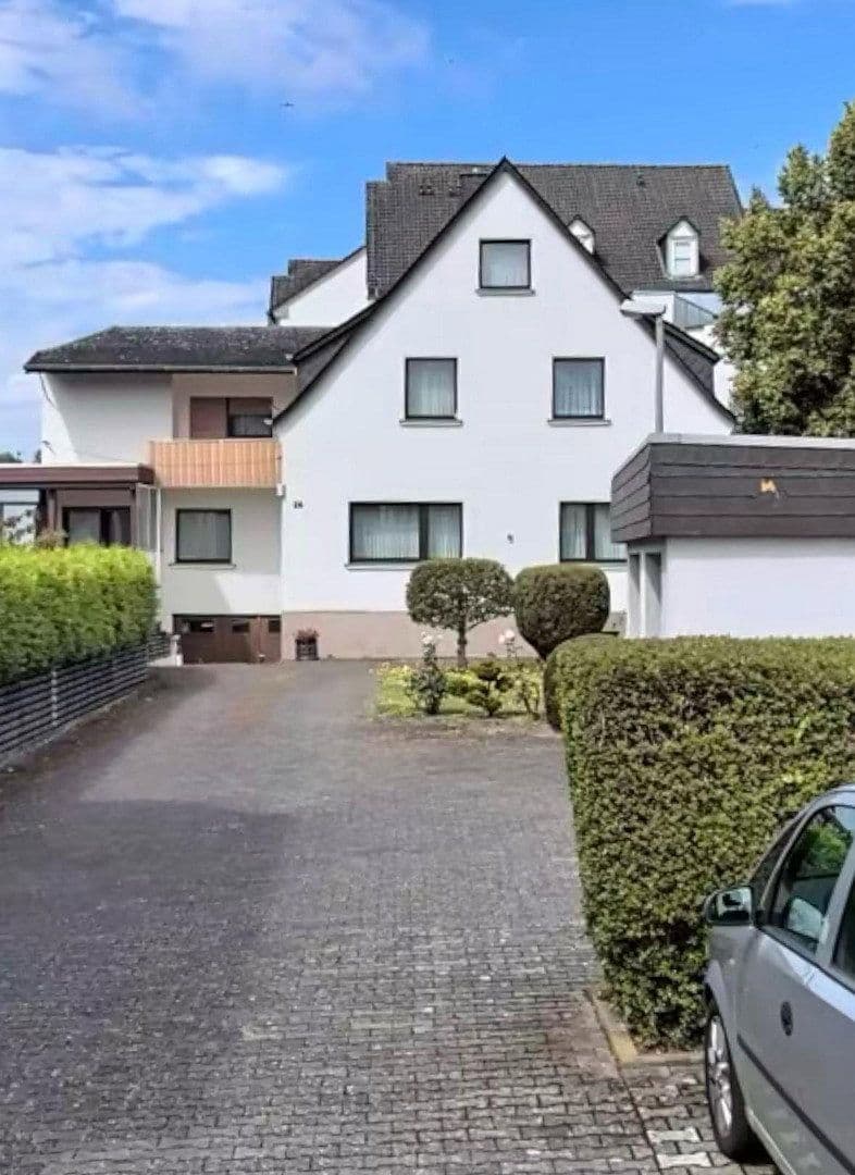 Predaj domu 232 m², pozemok 879 m², Elz, Hesensko Predaj domu 232 m², pozemok 879 m², Elz, Hesensko