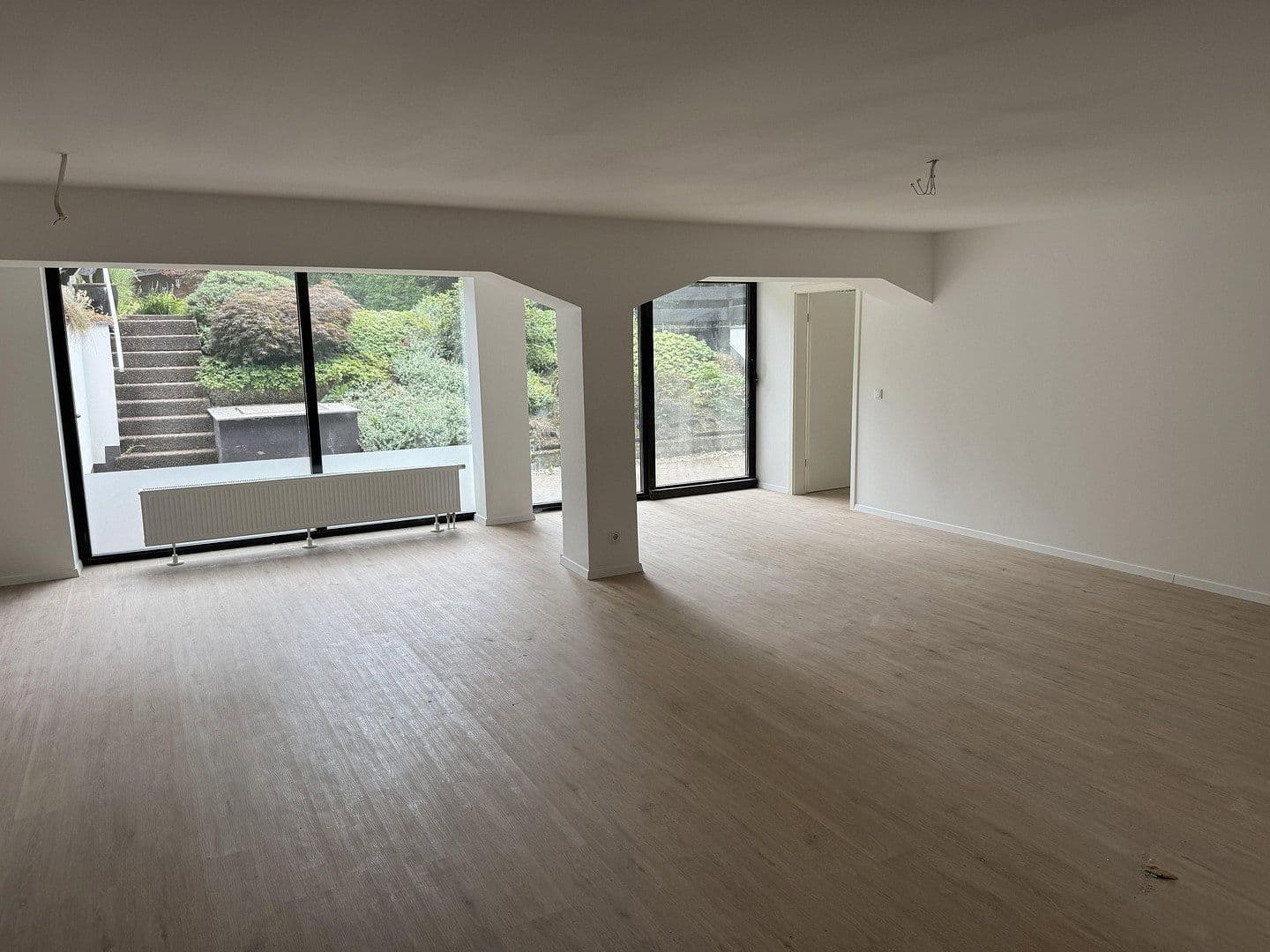Prenájom bytu 3-izbový 114 m², Duisburg, Severné Porýnie - Westfálsko Prenájom bytu 3-izbový 114 m², Duisburg, Severné Porýnie - Westfálsko