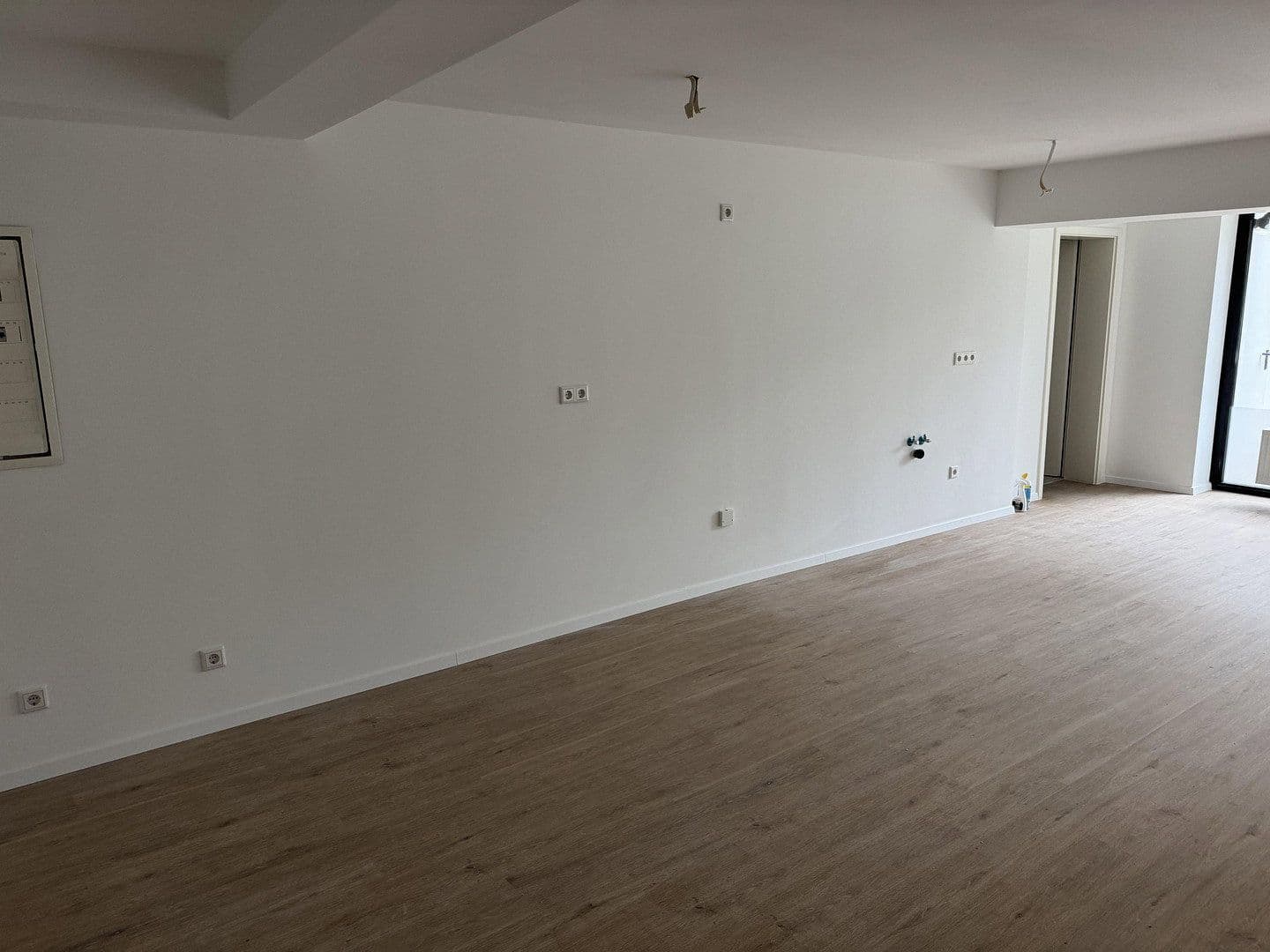 Prenájom bytu 3-izbový 114 m², Duisburg, Severné Porýnie - Westfálsko Prenájom bytu 3-izbový 114 m², Duisburg, Severné Porýnie - Westfálsko