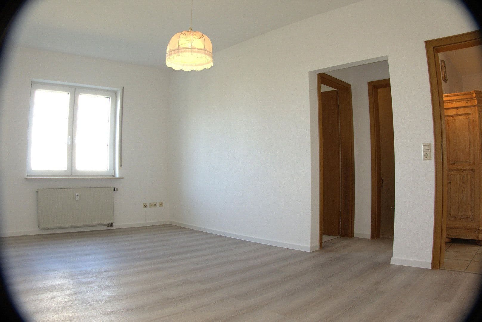 Prenájom bytu 5-izbový 192 m², Kastellaun, Porýnie-Falcko Prenájom bytu 5-izbový 192 m², Kastellaun, Porýnie-Falcko