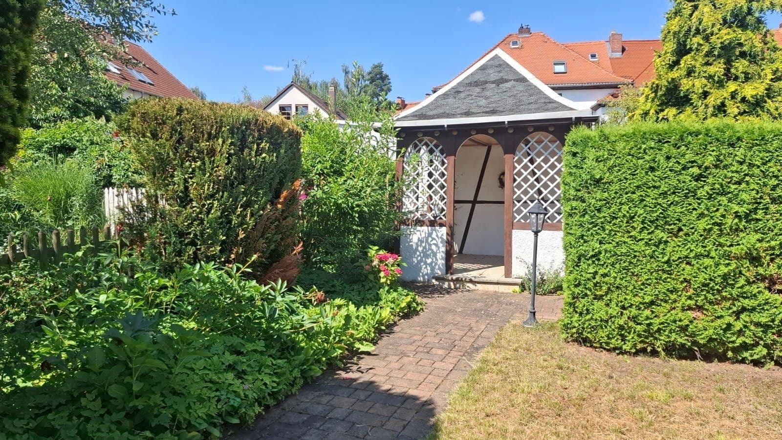 Prenájom domu 120 m², pozemok 285 m², Karl-Marx-Straße 30, Apolda, Durínsko Prenájom domu 120 m², pozemok 285 m², Karl-Marx-Straße 30, Apolda, Durínsko