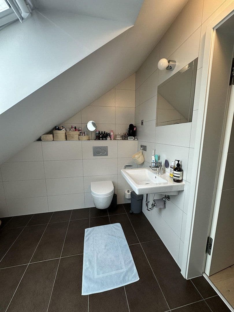 Predaj domu 188 m², pozemok 265 m², München, Bavorsko Predaj domu 188 m², pozemok 265 m², München, Bavorsko