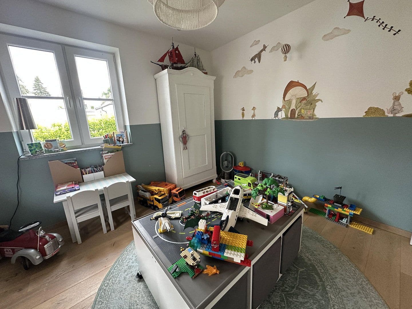Predaj domu 188 m², pozemok 265 m², München, Bavorsko Predaj domu 188 m², pozemok 265 m², München, Bavorsko