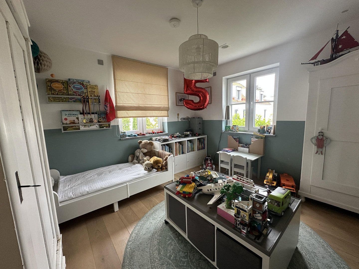 Predaj domu 188 m², pozemok 265 m², München, Bavorsko Predaj domu 188 m², pozemok 265 m², München, Bavorsko