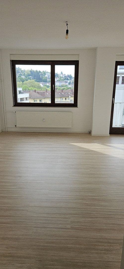 Prenájom bytu 3-izbový 71 m², Pforzheim, Bádensko-Wurttembersko Prenájom bytu 3-izbový 71 m², Pforzheim, Bádensko-Wurttembersko