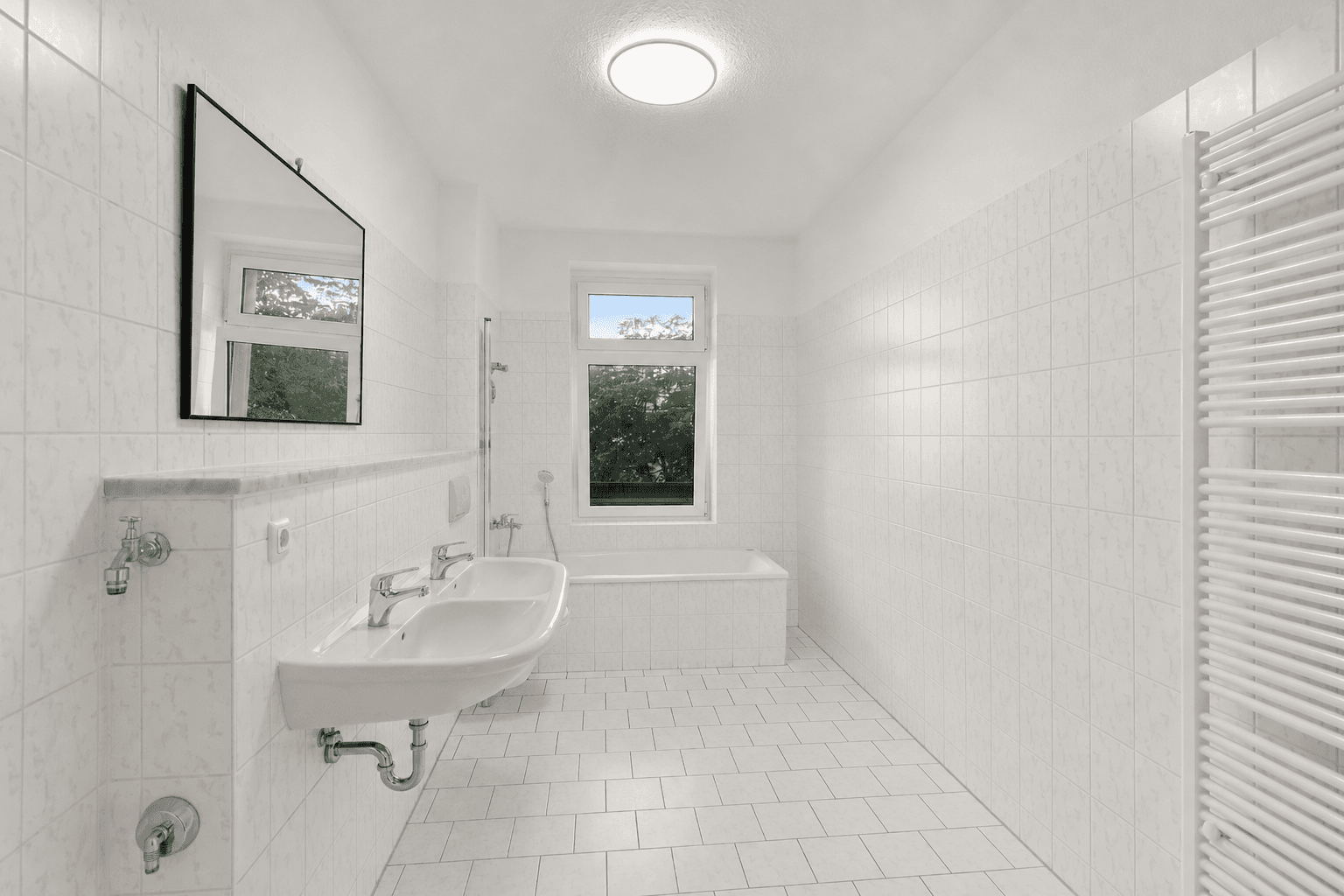 Prenájom bytu 4-izbový 84 m², Wurzner Straße 188, Leipzig, Sasko Prenájom bytu 4-izbový 84 m², Wurzner Straße 188, Leipzig, Sasko