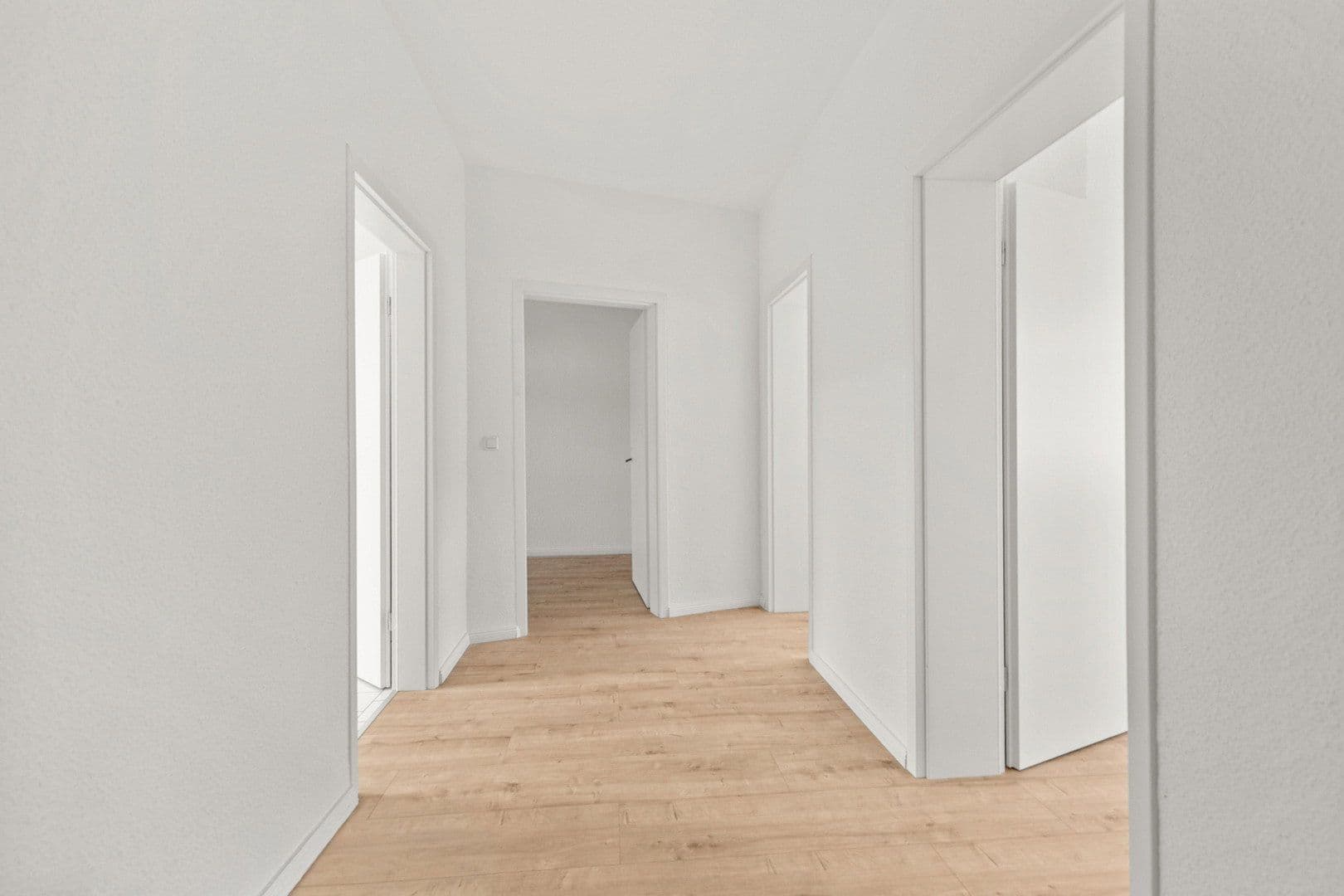 Prenájom bytu 4-izbový 84 m², Wurzner Straße 188, Leipzig, Sasko Prenájom bytu 4-izbový 84 m², Wurzner Straße 188, Leipzig, Sasko