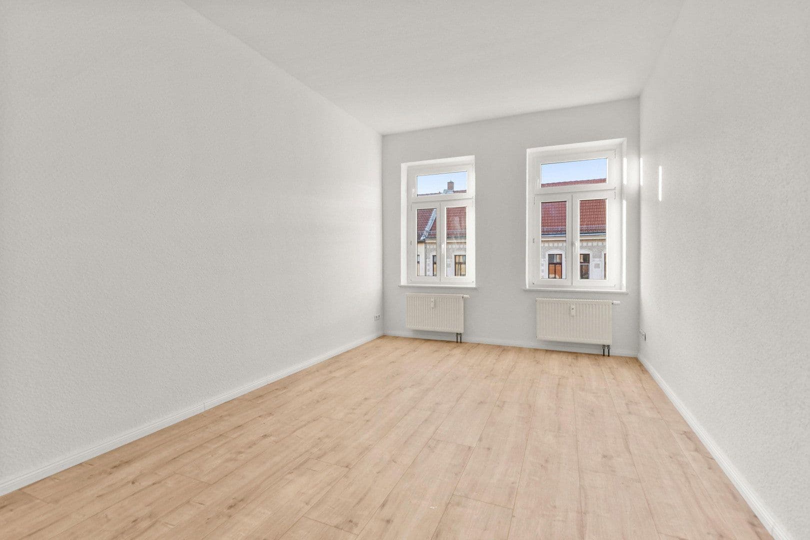 Prenájom bytu 4-izbový 84 m², Wurzner Straße 188, Leipzig, Sasko Prenájom bytu 4-izbový 84 m², Wurzner Straße 188, Leipzig, Sasko