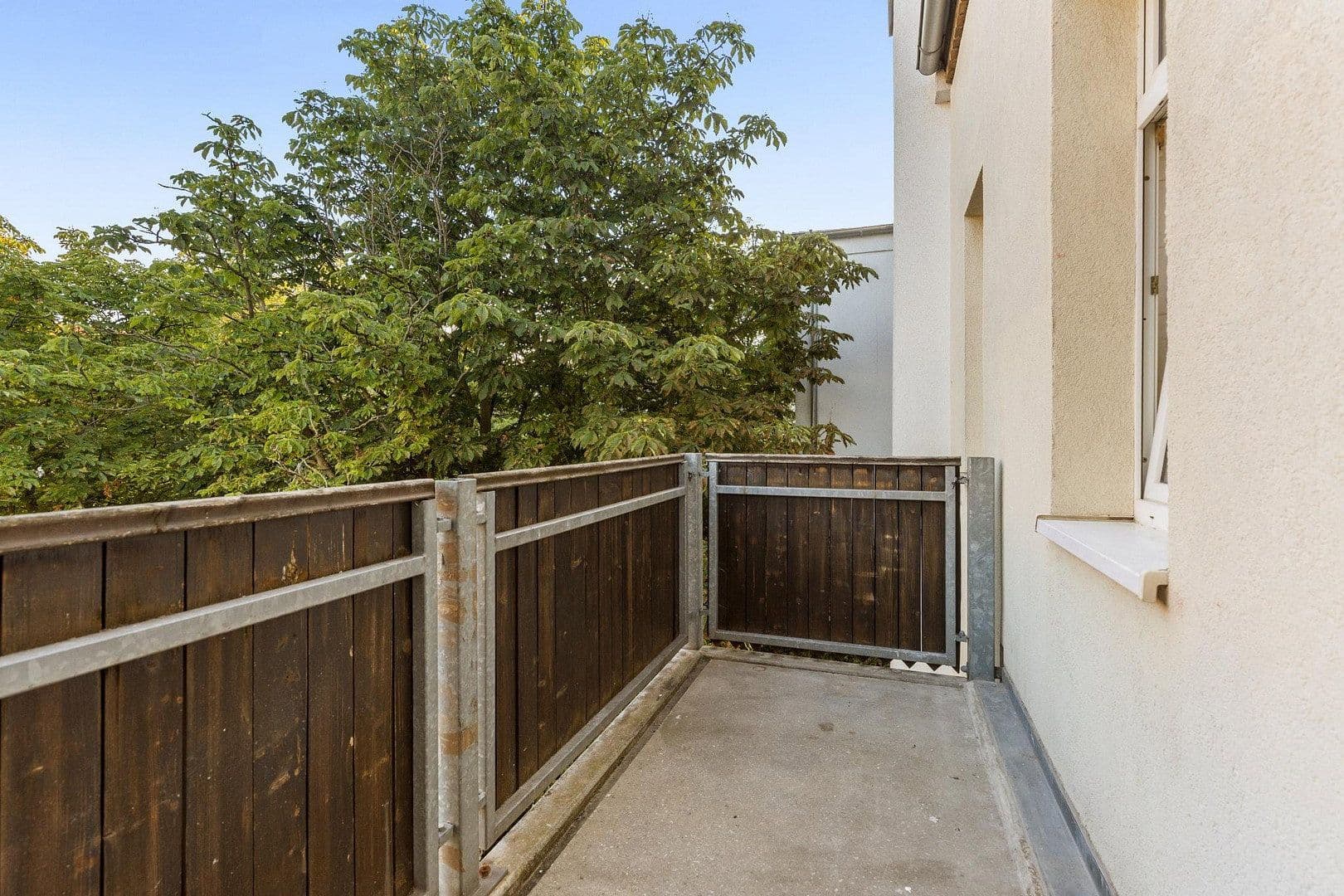 Prenájom bytu 4-izbový 84 m², Wurzner Straße 188, Leipzig, Sasko Prenájom bytu 4-izbový 84 m², Wurzner Straße 188, Leipzig, Sasko
