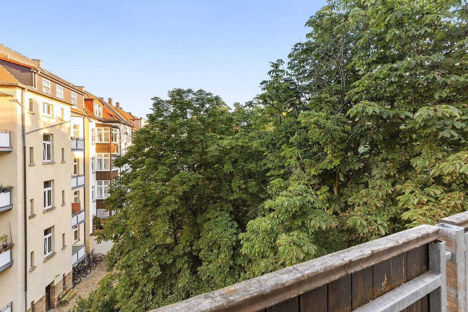 Prenájom bytu 4-izbový 84 m², Wurzner Straße 188, Leipzig, Sasko Prenájom bytu 4-izbový 84 m², Wurzner Straße 188, Leipzig, Sasko